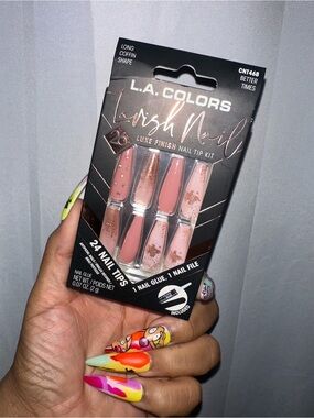L.A. COLORS Lavish Nail Luxe Finish Kit - Rose Pink & Rose Gold Accents
